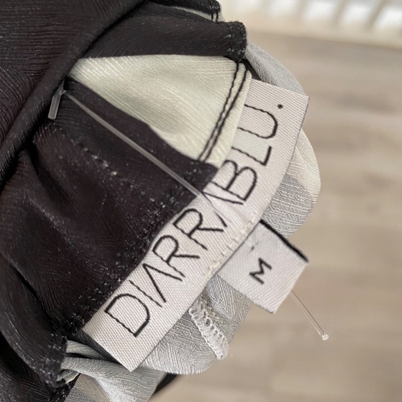 DIARRABLU Black & White Abstract Print size Medium - Picture 6 of 6